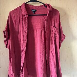a.n.a Women's Button-Up Shirt in Deep Red